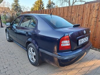 Predám Škoda Octavia 1,6 benzín sedan rok 2003 - 4