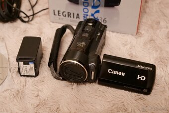 Predám Canon HF M36 - 4