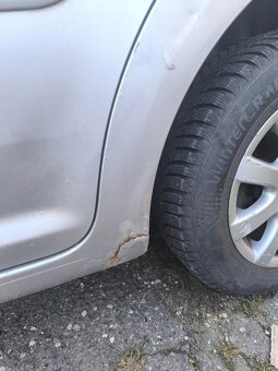 VW Touran 1.9TDi, 77 kW, 7 miestne - 4