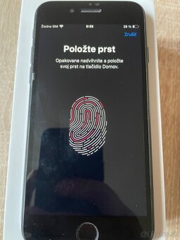iPhone SE 2020 - 4