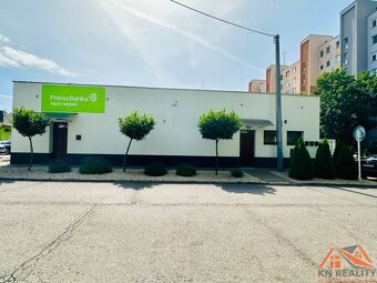 EXKLUZÍVNA ADMINISTRATÍVNA BUDOVA v centre mesta Veľký Meder - 4