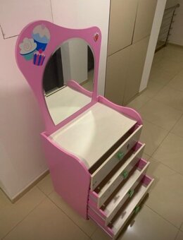 Písací stôl a iný nábytok pre teenagerov, zn. Cilek - 4
