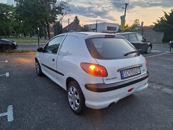 Peugeot 2 dvere 2 Sedačky - 4
