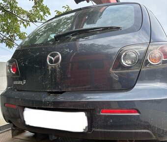 Mazda 3 1,6i - 4