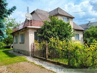 Veľký dvojpodlažný dom s veľkým pozemkom v obci Košeca na - 4
