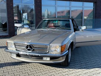 SL560. R107 Europa / D techniacak top Stav - 4