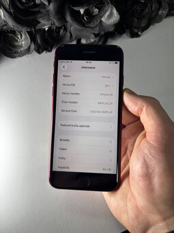 Apple Iphone SE 2020 product Red 64GB - 4