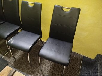 Jedálenské stoličky 4 ks predám. - 4