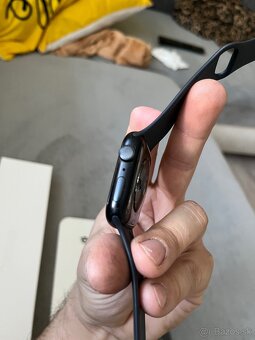Apple watch 8 45mm - 4