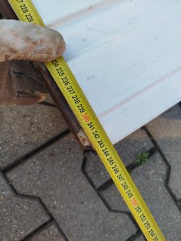 Garážová výklopná brána - 4