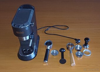 Delonghi Dedica EC685.BK - 4