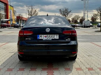 Volkswagen Jetta 2.0 TDI Business Highline DSG - 4