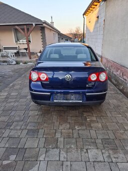 Rozpredám volkswagen pasat b6 rok 2010 - 4
