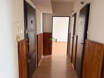 Výborná investícia - 2 izbový byt s balkónom pri Nemocnici - 4