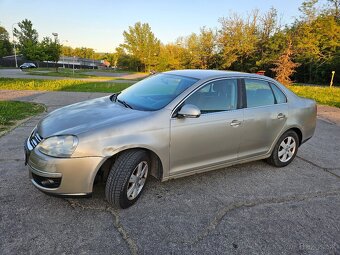 Predám VW Jetta,1.6 benzín, 75 kw - 4