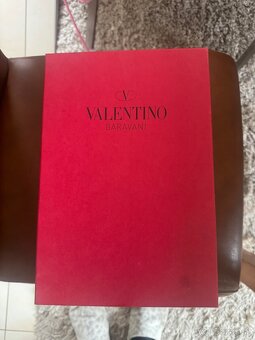 Luxusne tenisky valentino garavani 40 - 4