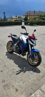 Honda CB1000R - 4