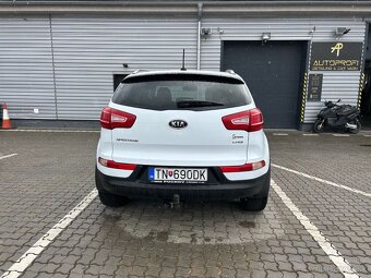 Automobil KIA Sportage 2.0 CRDi VGT 4WD EX A/T - 4