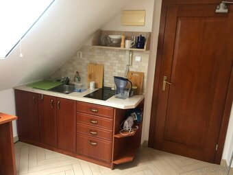 1 izb.klimatizovaný apartmán 28 m2 v tichej časti Zavaru - 4