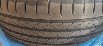 Pneumatiky 215/60R18 - 4