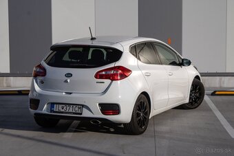 Kia Ceed 1.4 MPI, 74kW, Platinum, Uefa Edition 2016 - 4