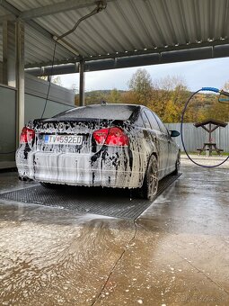 BMW 320d E90 – 120 kW, 2005 – zachovalý stav - 4