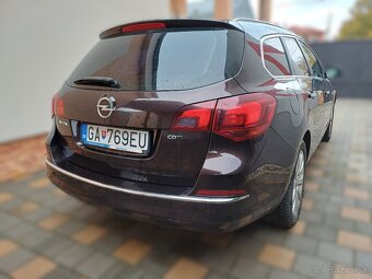 Predám Opel Astra Sports Tourer - 4