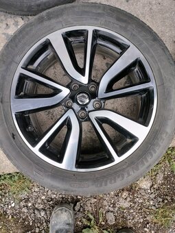 4ks alu disky orig. Nissan 5x114,3 R19 + snimače + pneu - 4