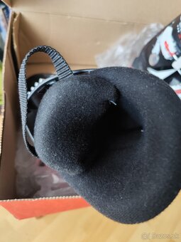 Lyžiarky ATOMIC , 24.5 - 4