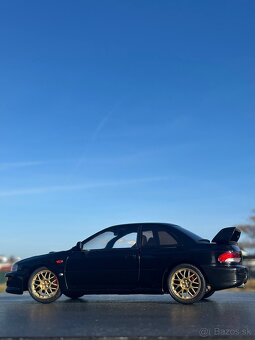 SUBARU zberatelsky model v mierke 1:18. - 4