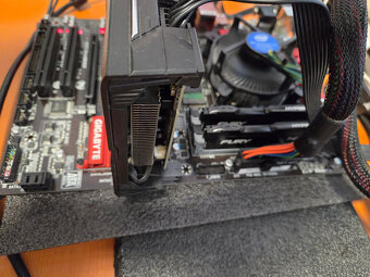 Gigabyte Z97X SLI,i7-4790,amd rx470 8GB,16GB,450W,SSD,HDD - 4