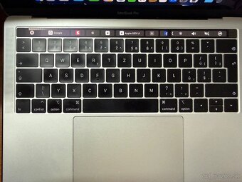 Apple MacBook PRO 13” TouchBar 2018 i7 16GB 1TB - 4