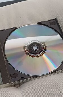 CD GUNS N' ROSES - USE YOUR ILLUSSION I - 4