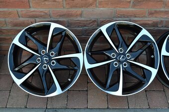 5x114,3 R17 Hlinikove disky Original Lexus CT - 4