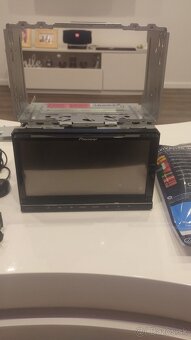 Predám autorádio značky Pioneer 400€ - 4