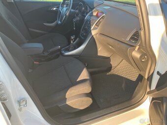 Opel Astra ST 1,7CDTi - 4