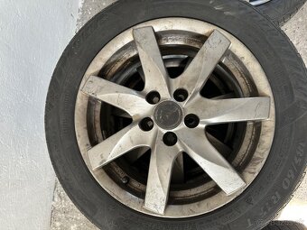 Predám zimné pneumatiky Matador 185/60 r15 + disky - 4