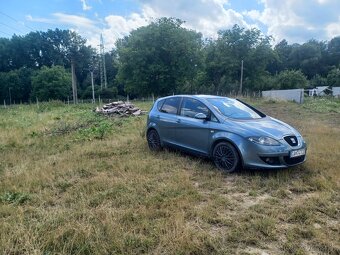 Altea 2.0 tdi 103kw - 4