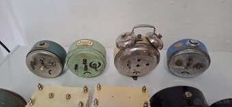 Budíky - 4