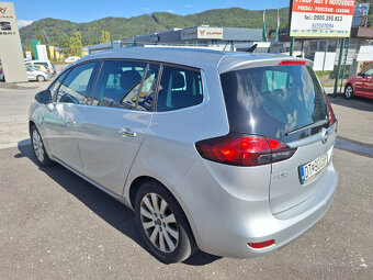 Opel Zafira Tourer 2.0 CDTi ECOTEC 130k Cosmo - 4