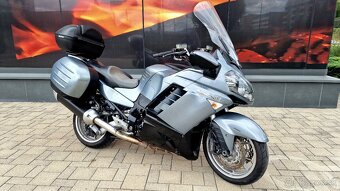 Kawasaki GTR 1400 - 4