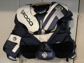 Hokejová brankarska vystroj - 4