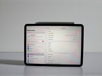 Predám iPad Pro M1 256GB - 4