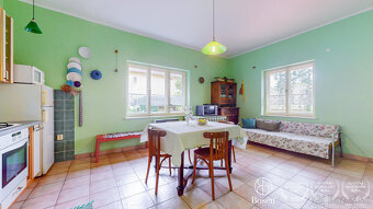 BOSEN | Na predaj rodinný dom v obci Nové Hony, 1730m2 - 4