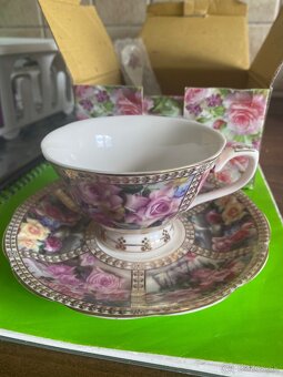 Porcelánová šálka tanierik a lyžička - 4