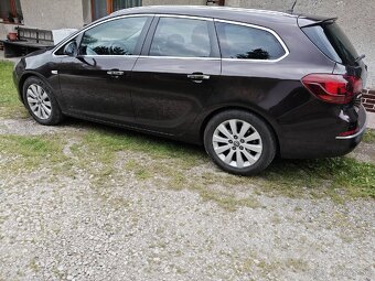 Opel astra J 1.7cdti ecoflex 81kW - 4