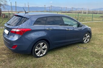 Hyundai i30 CW combi 1.6crdi - 4