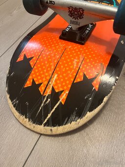 predám kvalitne vyskladaný skateboard - 4