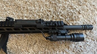 Samonabíjacia guľovnica ANDERSON AM-15 14,5" M-LOK - 4