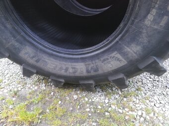 Kombajn pneumatiky 900/60R32 Michelin X-BIB - 4